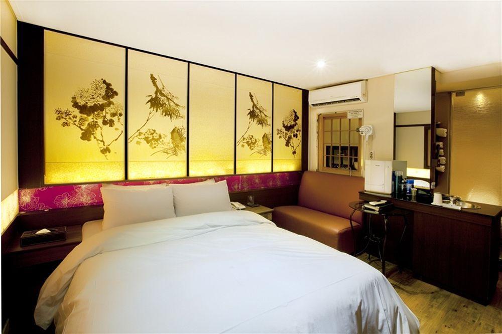 Hotel Film 37.2 3*
