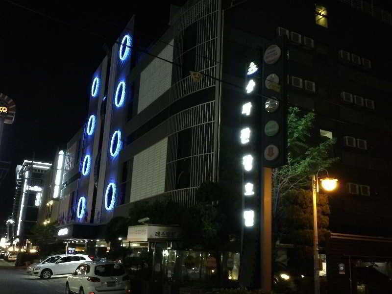 Film 37.2 Hotel